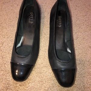 Ditto by Vaneli black leather flats